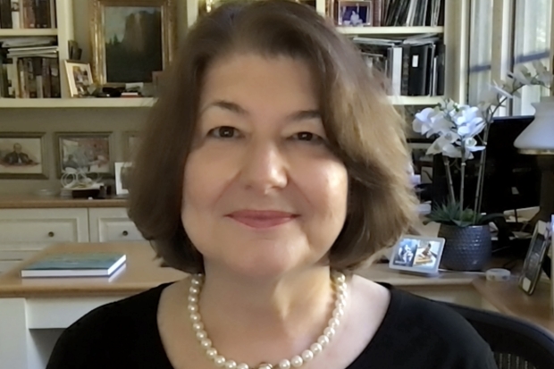 julia weinstein headshot